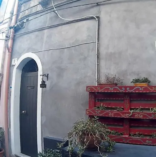 Casagigia * Katánie